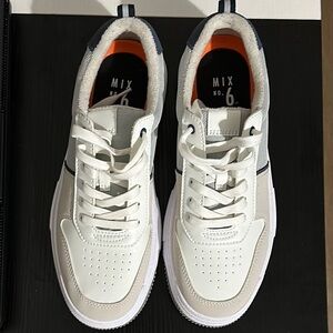 Mix No. 6 Athletic Shoes White and Gray Minimalist Design